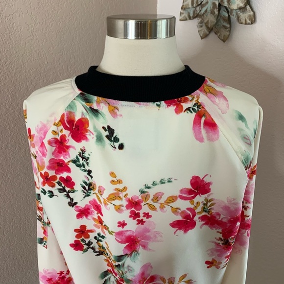 Sanctuary Bomber Floral Jacket Size Medium - Picture 4 of 8